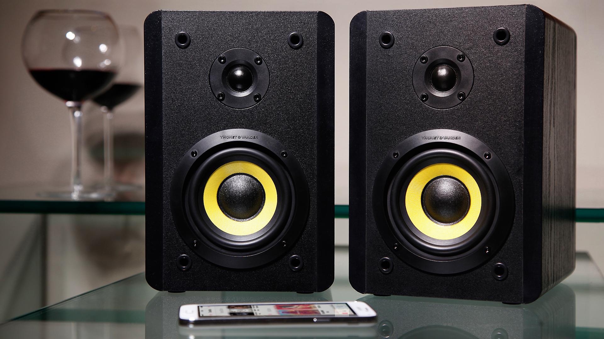 ĐÁNH GIÁ LOA THONET & VANDER VERTRAG